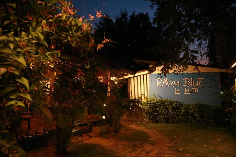 Raven Blue - Genel