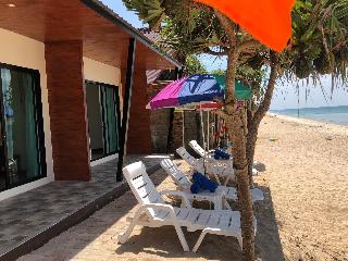Lanta Seafront Resort otel fotoğrafı