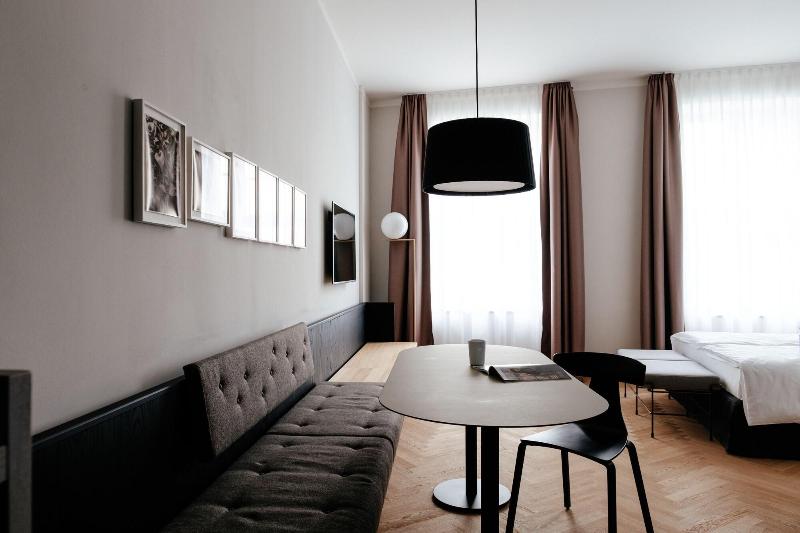 Melter Hotel Apartments - Oda