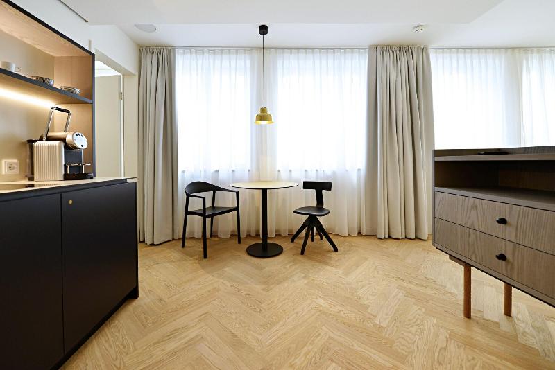 Melter Hotel Apartments - Oda