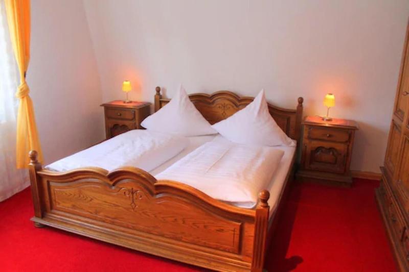 Hocher Hotel Cafe - Oda