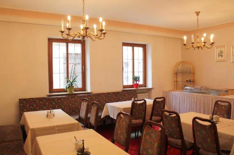Hocher Hotel Cafe - Restoran