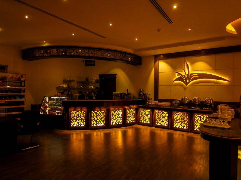 Rest Night Hotel Suites Al Hamra - Lobi