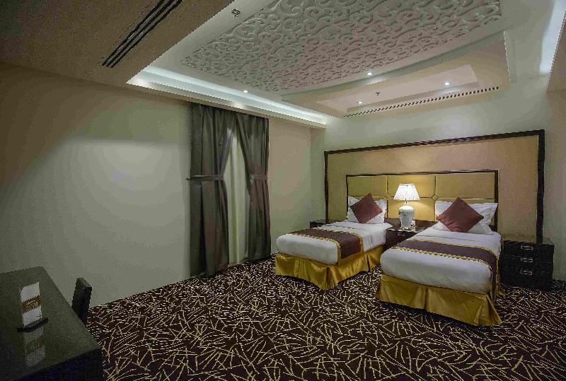 Rest Night Hotel Suites Al Hamra - Oda
