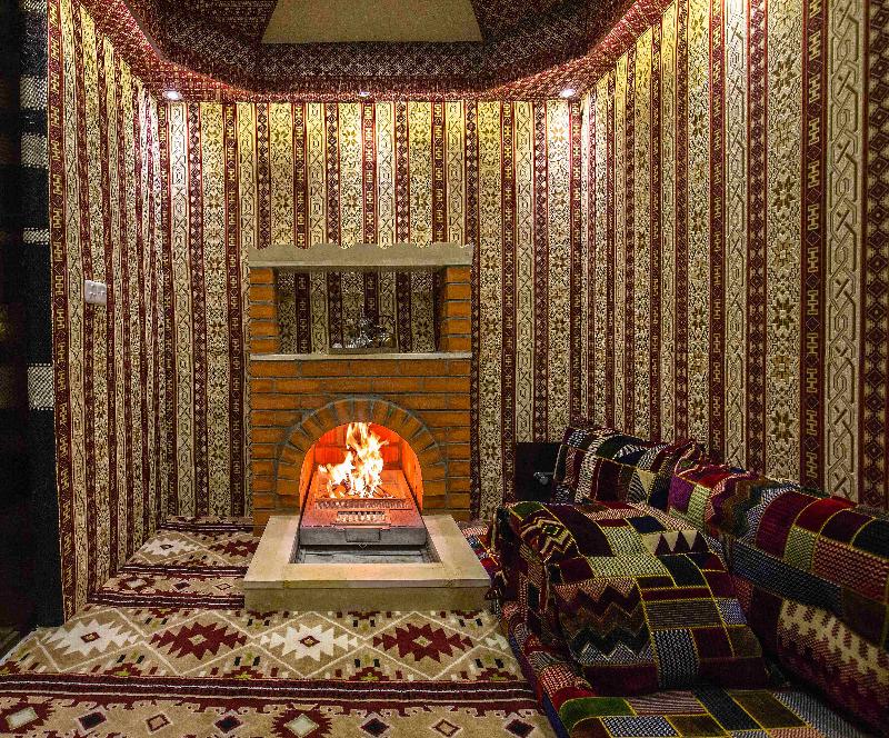 Rest Night Hotel Suites Al Hamra - Oda