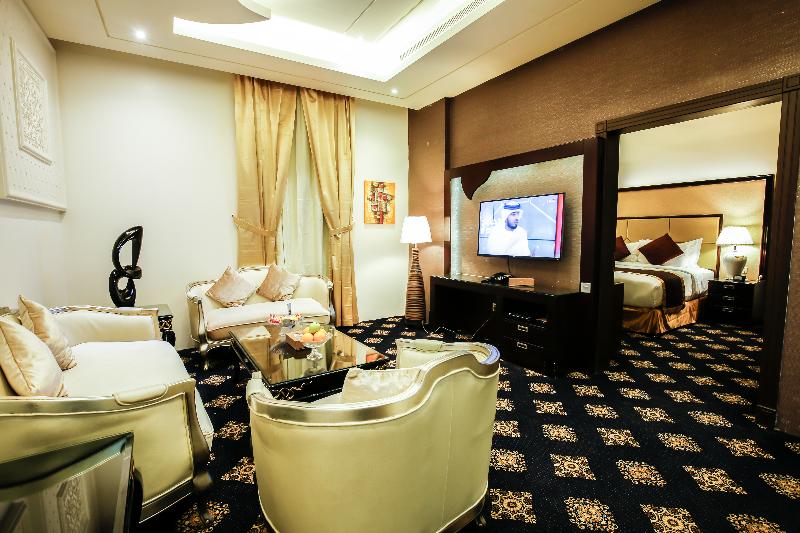 Rest Night Hotel Suites Al Hamra - Oda