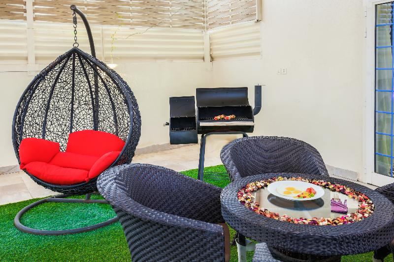 Rest Night Hotel Suites Al Hamra - Oda