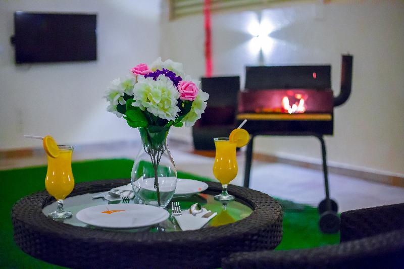 Rest Night Hotel Suites Al Hamra - Oda