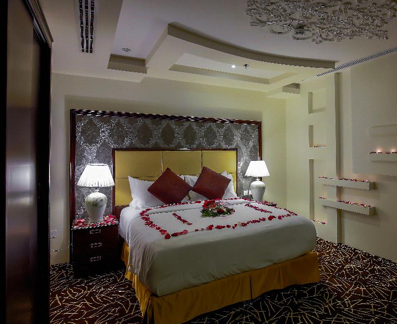 Rest Night Hotel Suites Al Hamra - Oda