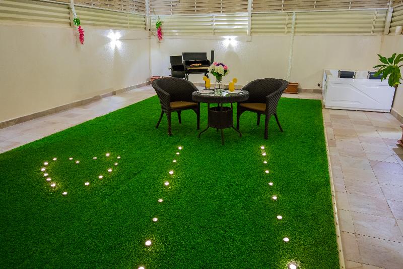 Rest Night Hotel Suites Al Hamra - Oda