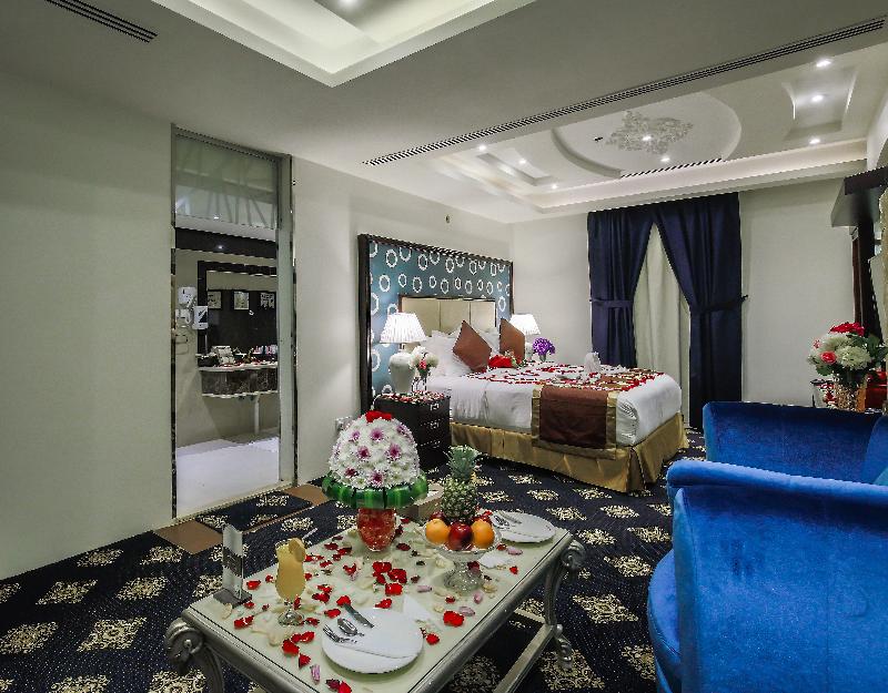 Rest Night Hotel Suites Al Hamra - Oda