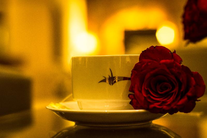 Rest Night Hotel Suites Al Hamra - Oda