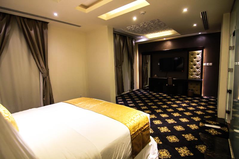 Rest Night Hotel Suites Al Hamra - Oda