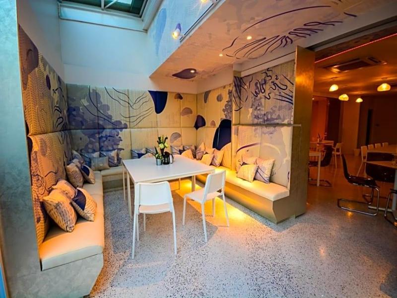 Comet Hotel Surat Thani - Genel