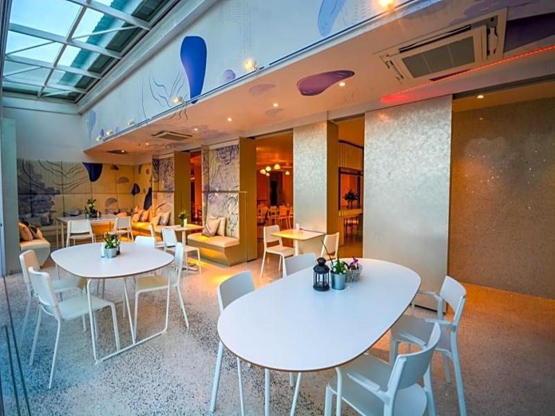 Comet Hotel Surat Thani - Genel