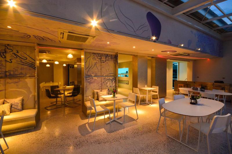 Comet Hotel Surat Thani - Restoran