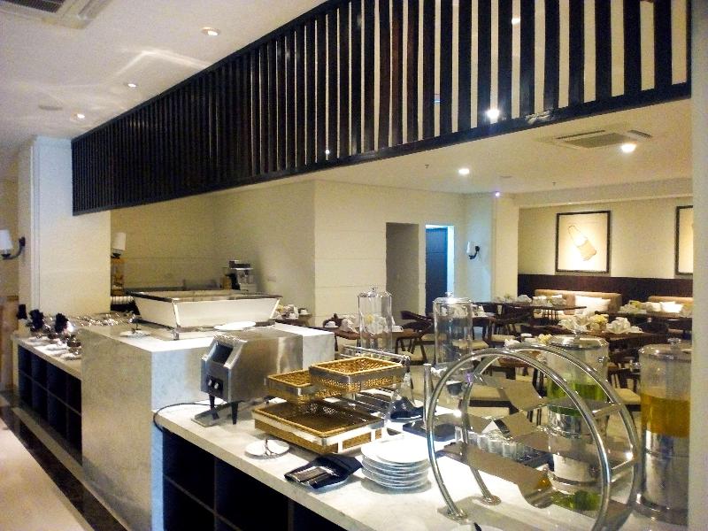 M Hotel Sorong - Restoran
