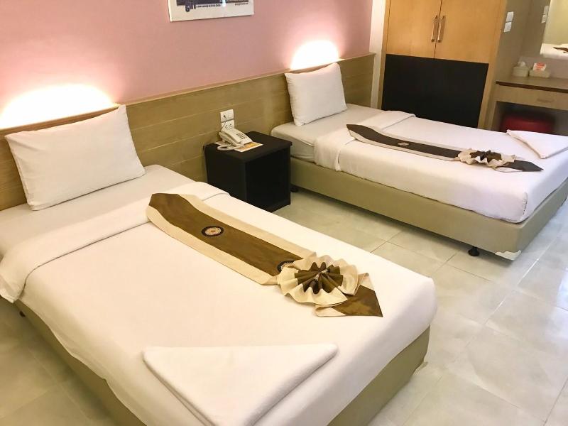 The One Hotel Surat - Oda