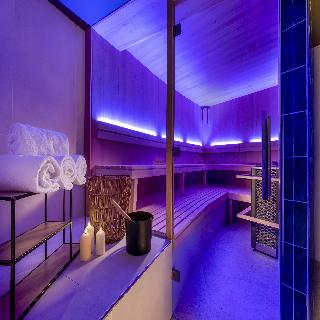 Hotel Wasserturm Cologne, Curio Collection fotoÄŸrafÄ±