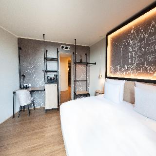 Hotel Wasserturm Cologne, Curio Collection fotoÄŸrafÄ±