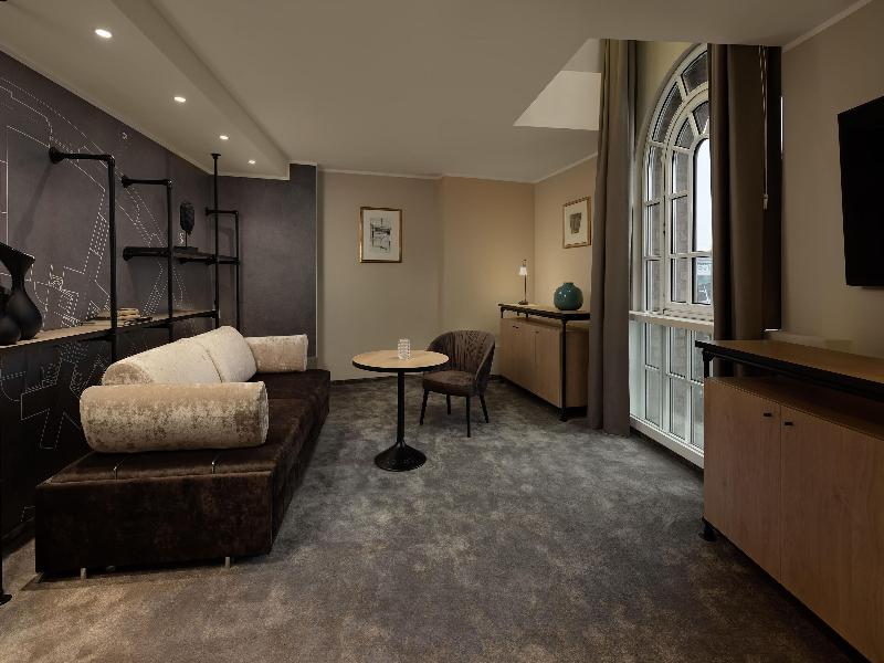 Hotel Wasserturm Cologne, Curio Collection - Oda