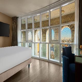 Hotel Wasserturm Cologne, Curio Collection fotoÄŸrafÄ±