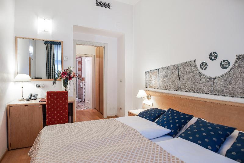 Hotel Tivoli Prague - Oda