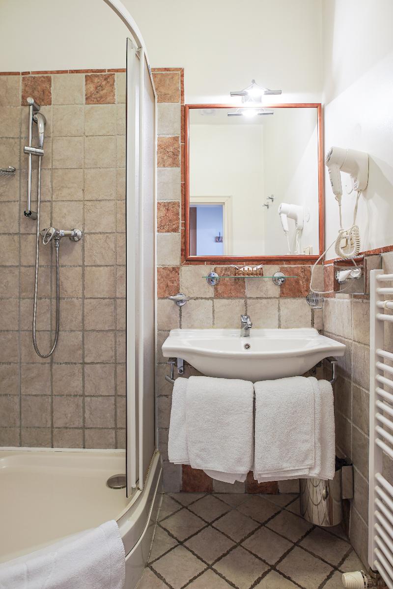 Hotel Tivoli Prague - Oda