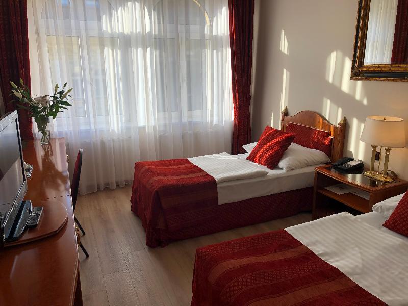 Ariston & Ariston Patio Hotel Prague - Oda