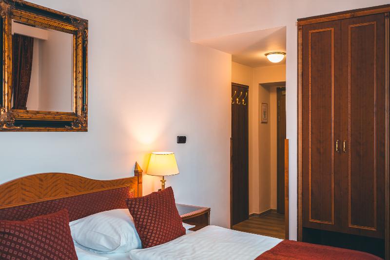 Ariston & Ariston Patio Hotel Prague - Oda