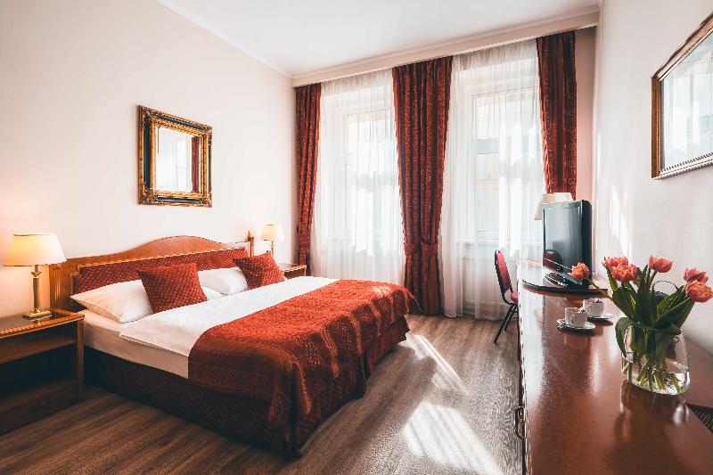 Ariston & Ariston Patio Hotel Prague - Oda