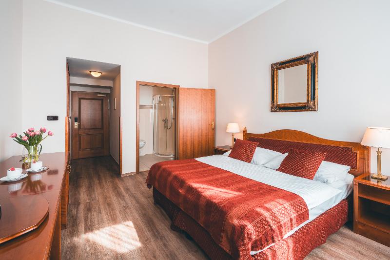 Ariston & Ariston Patio Hotel Prague - Oda