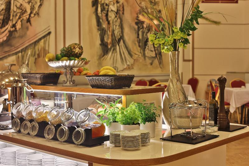 Ariston & Ariston Patio Hotel Prague - Restoran