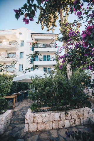 Livia Hotel
