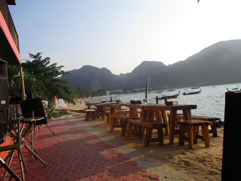 Phi Phi Green House - Genel
