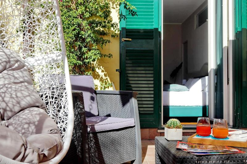 Vico Rooms And Terrace - Oda