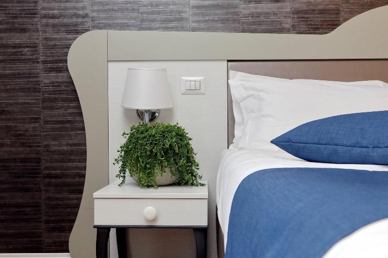 Vico Rooms And Terrace - Oda