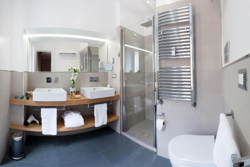 Vico Rooms And Terrace - Oda