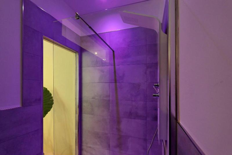 Vico Rooms And Terrace - Oda