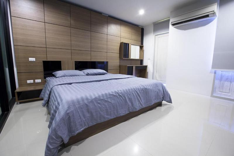 Number 4 Apartment - Oda