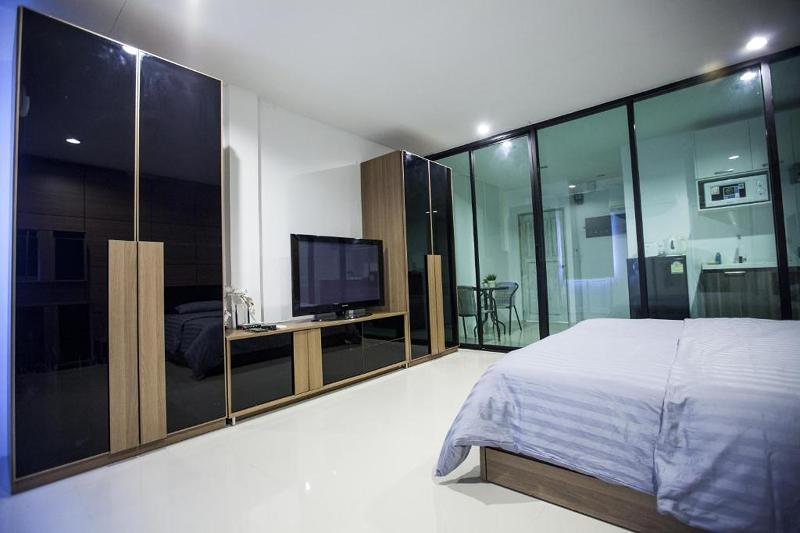 Number 4 Apartment - Oda