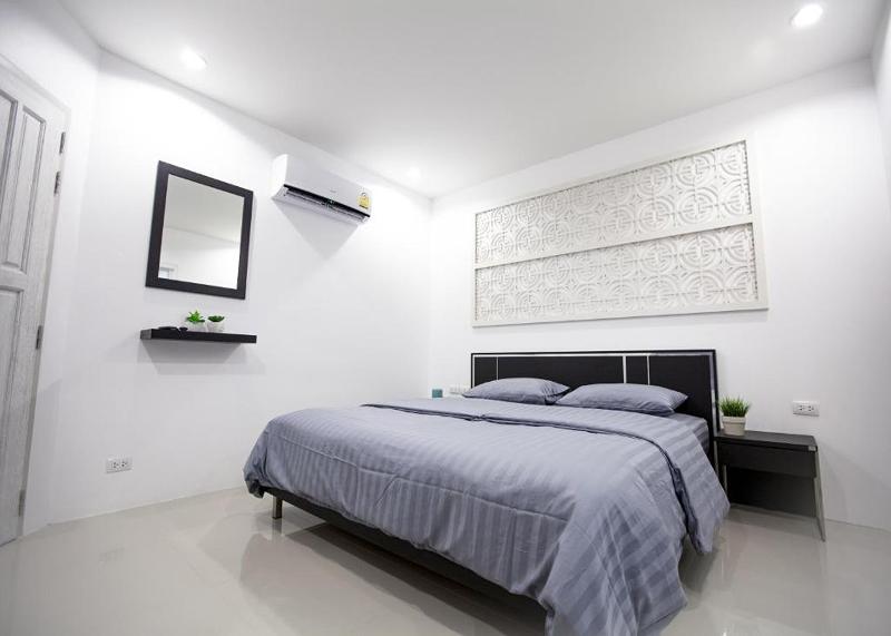 Number 4 Apartment - Oda