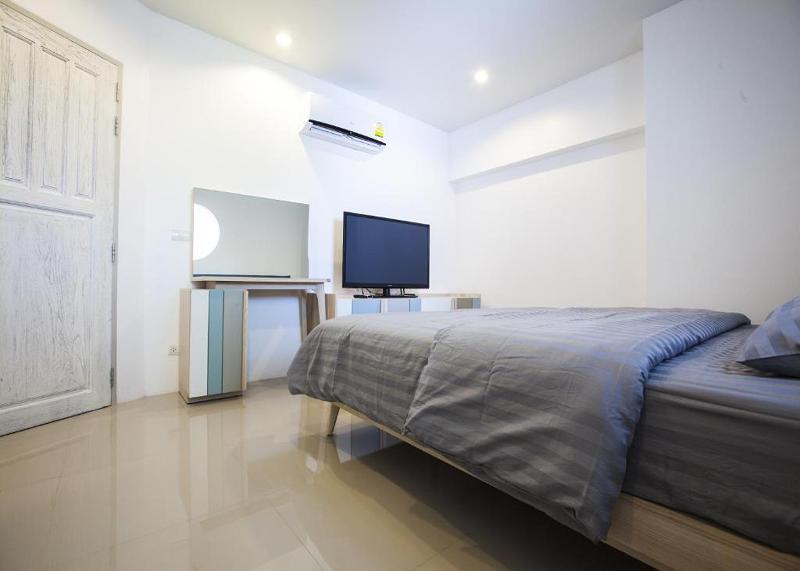 Number 4 Apartment - Oda