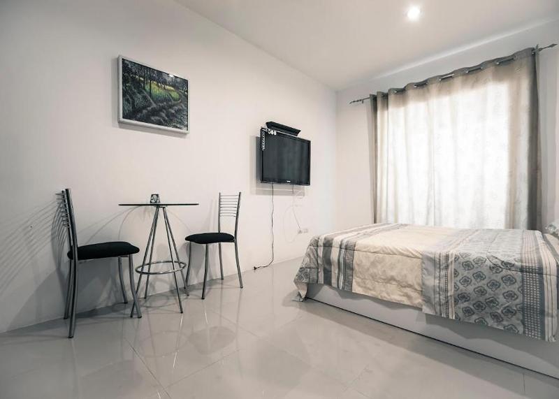 Number 4 Apartment - Oda