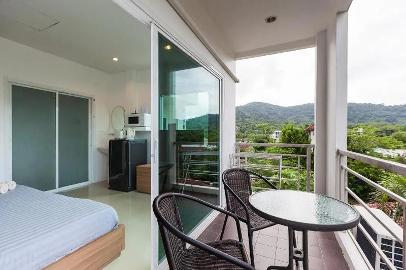 Number 4 Apartment - Oda