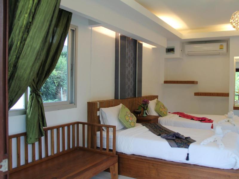 Ac 2 Resort - Genel