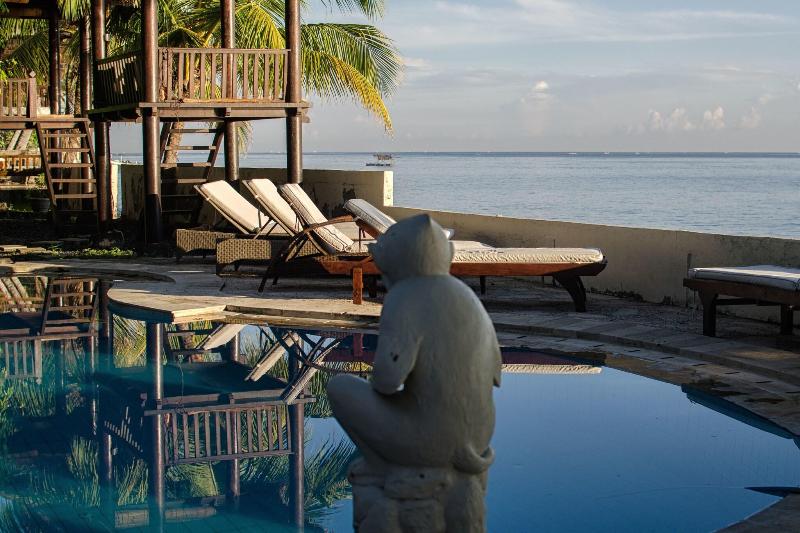 Relax Bali Beach Front Dive Spa Resort - Oda