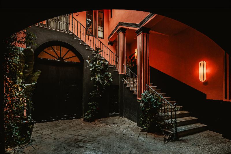 Palazzo Flora - Genel