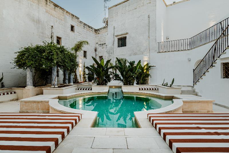 Palazzo Flora - Genel