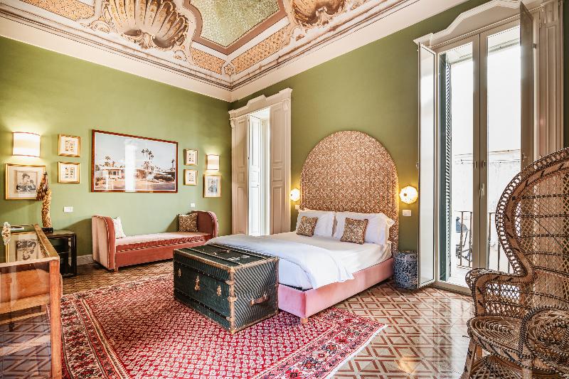 Palazzo Flora - Oda